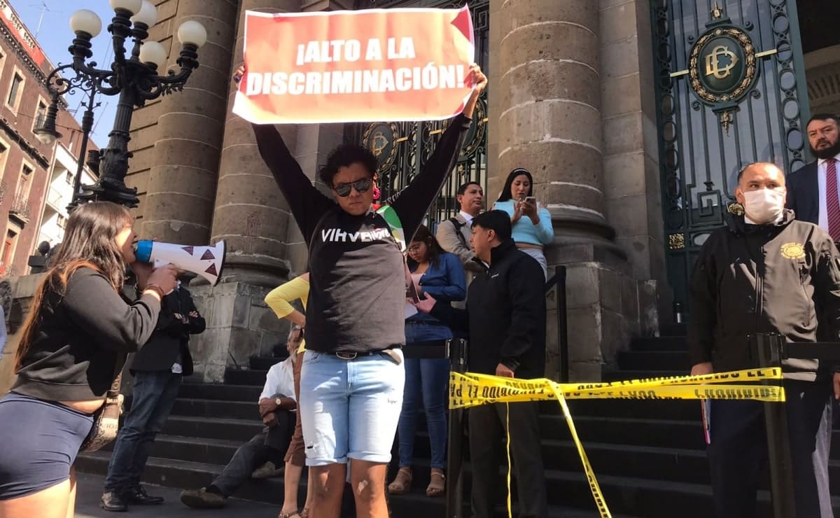 VIDEO: Gresca por iniciativa del PAN en Congreso CDMX deja ocho heridos 