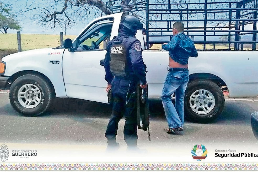 Detienen a presunto asesino de tres militares en Guerrero