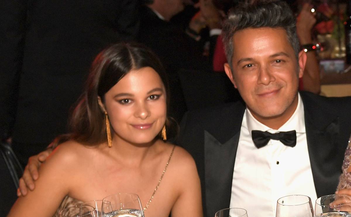 Las idílicas vacaciones en la playa de Manuela, hija de Alejandro Sanz