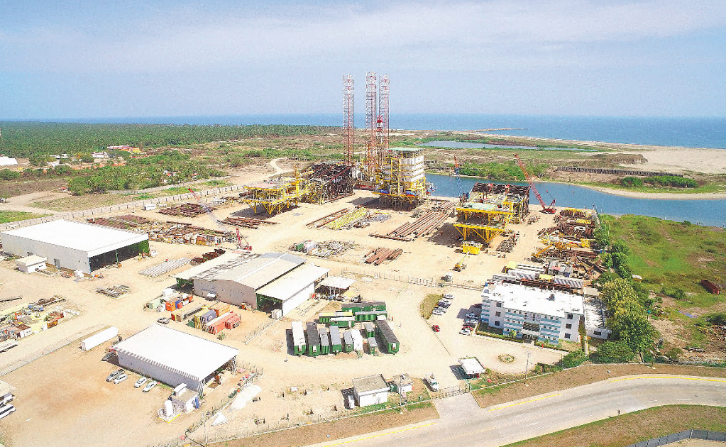 Companies involved in the construction of the Maya Train and the Dos Bocas refinery will continue operating