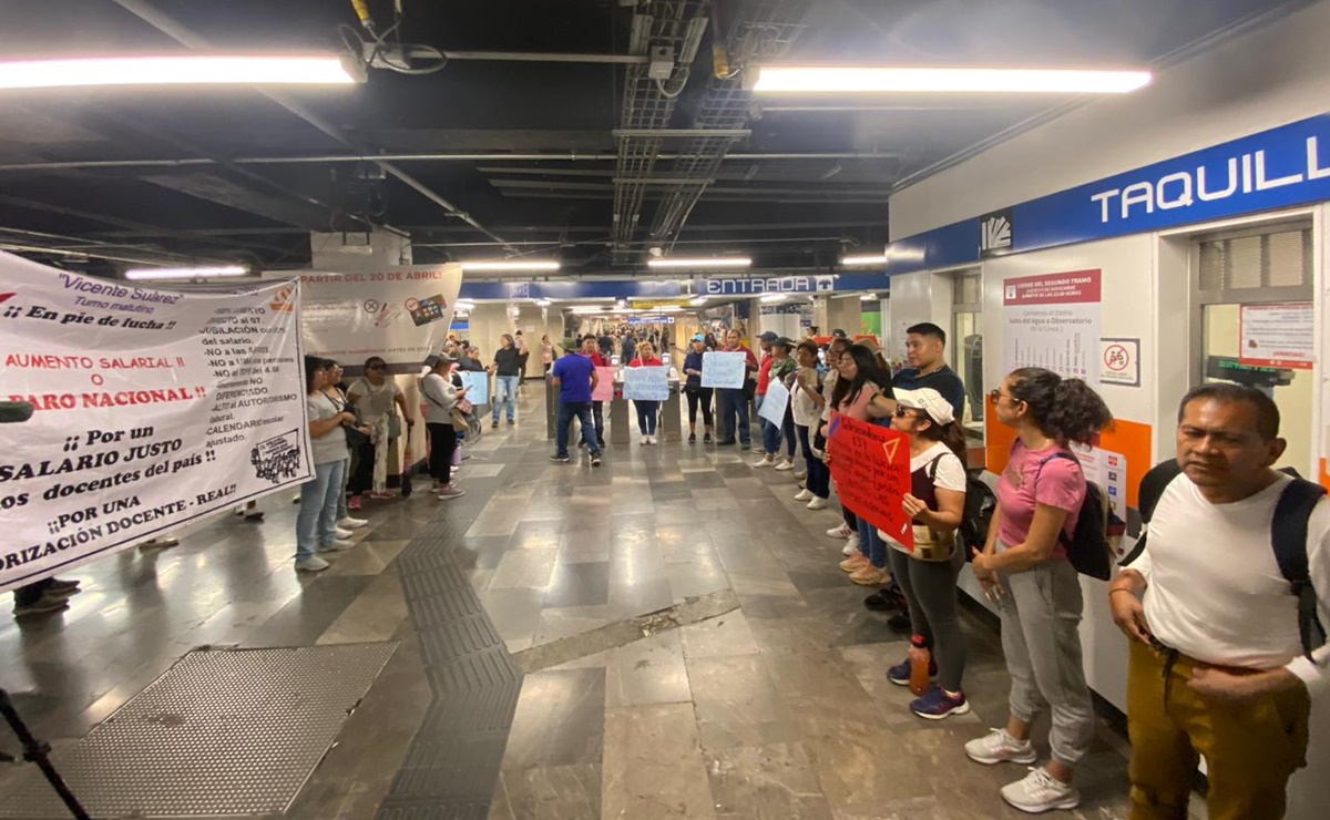 Integrantes de la CNTE permiten acceso gratuito en varias estaciones del Metro de la CDMX