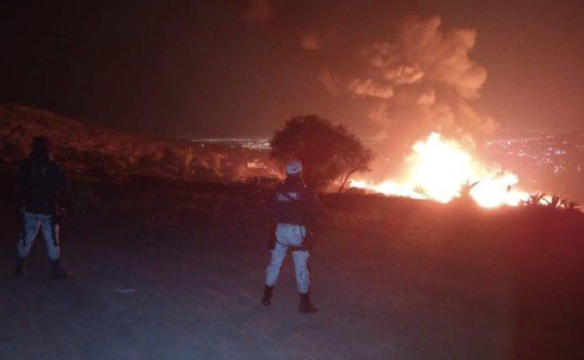 Muere trabajador de Pemex tras explosión de toma clandestina en Epazoyucan, Hidalgo