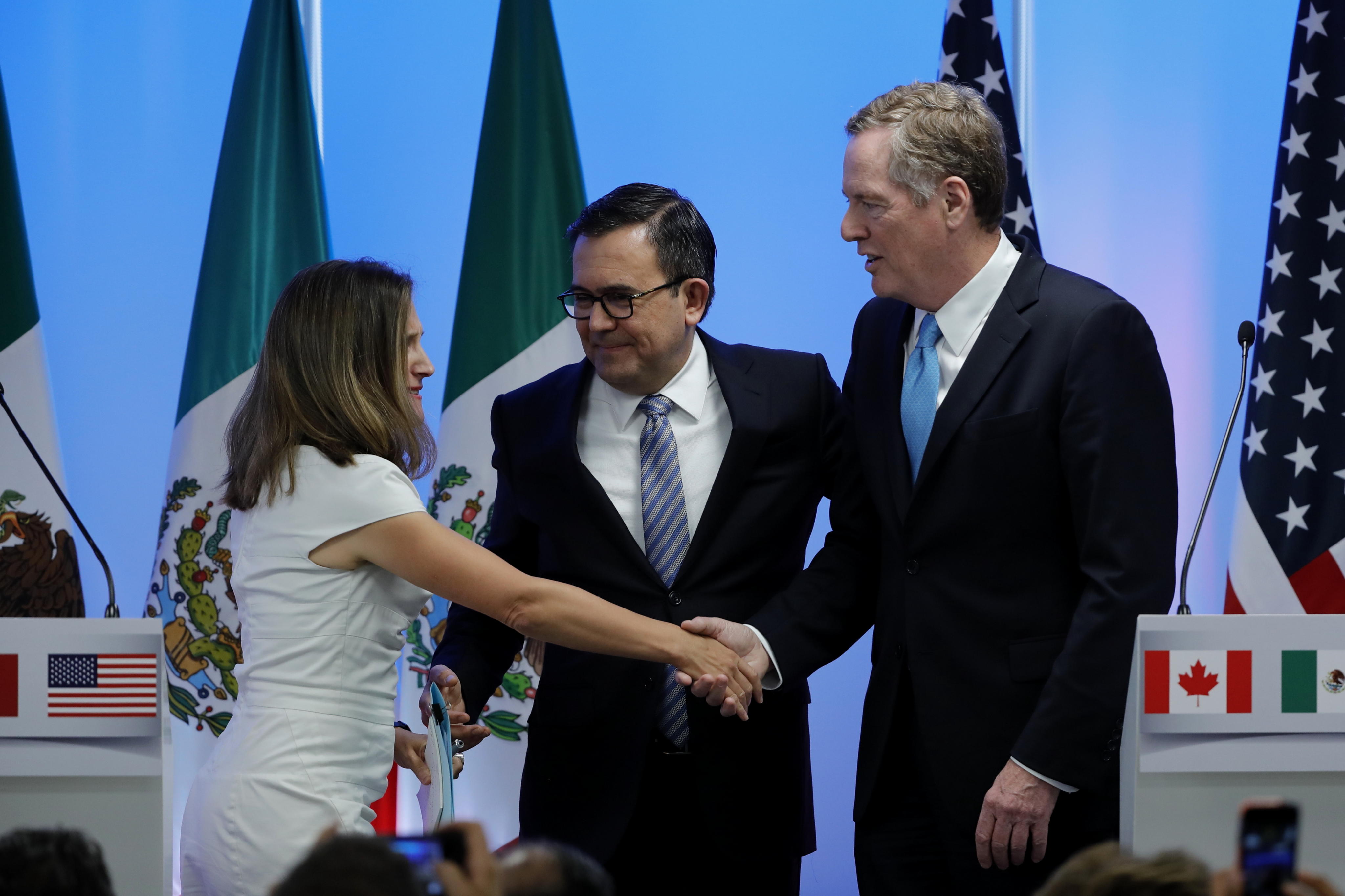 EU, con interés de negociar TLCAN; Canadá y México admiten diferencias