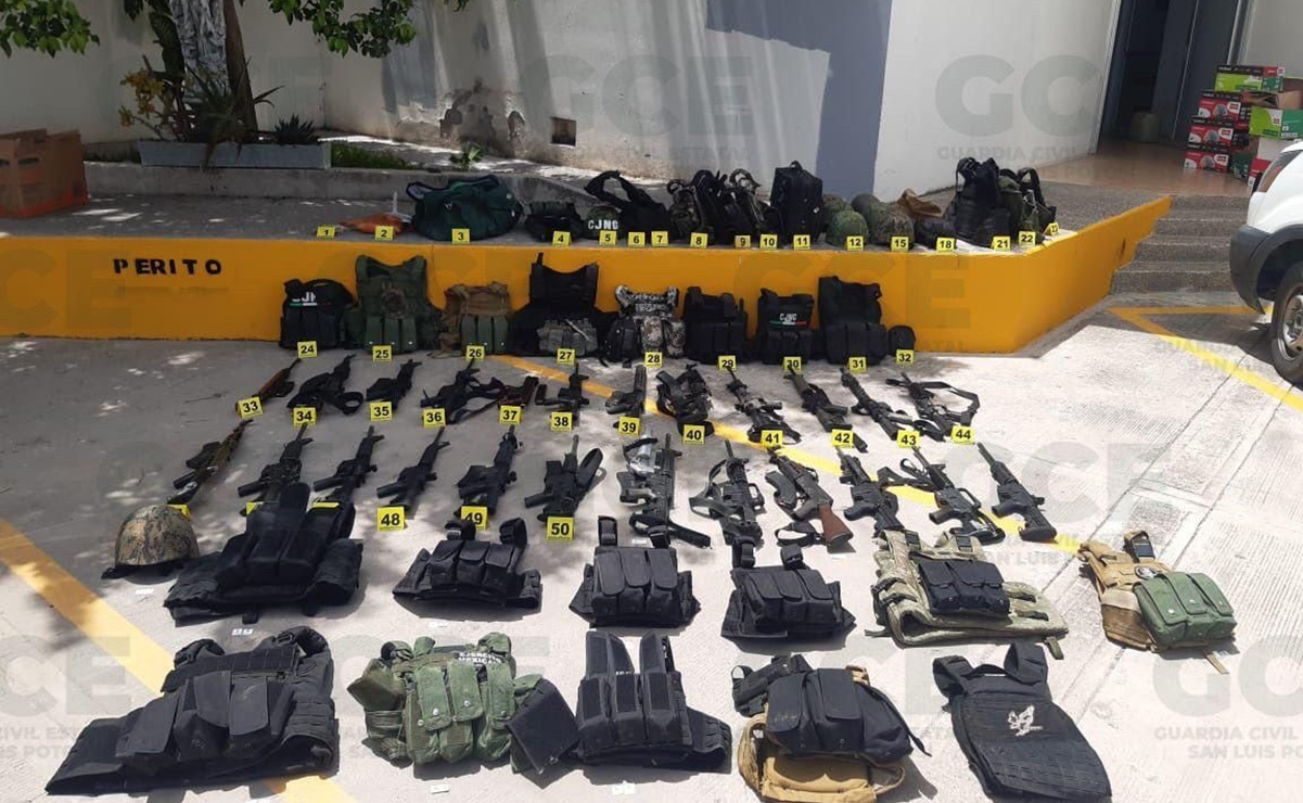 Aseguran arsenal y un vehículo en cateo a casa de seguridad en San Luis Potosí