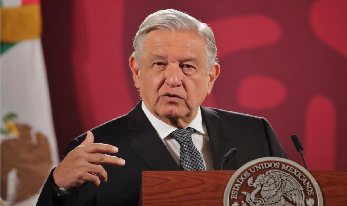 AMLO alista iniciativas sobre defraudación fiscal y que nadie pueda ganar más que el Presidente