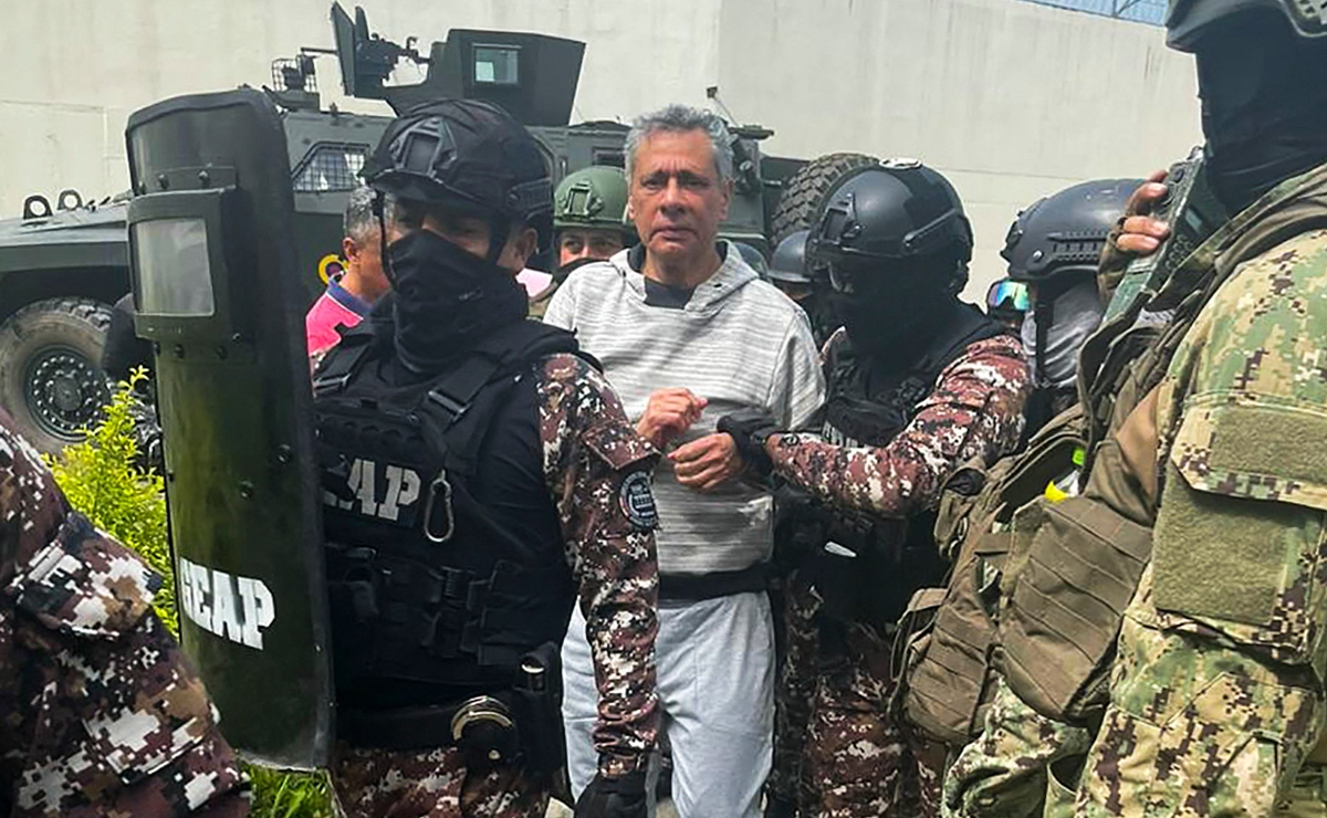 "Me tiraron contra la pared y comenzaron a darme puntapiés y rodillazos", acusa Jorge Glas, ex vicepresidente de Ecuador