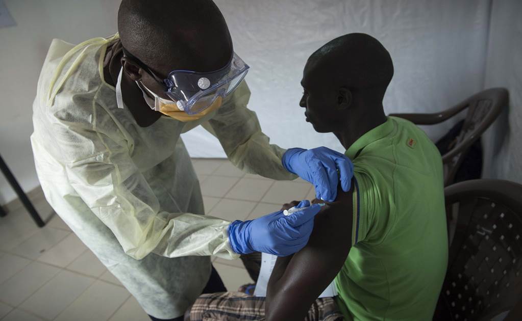 Ébola, a punto de ser controlada en Sierra Leona: OMS