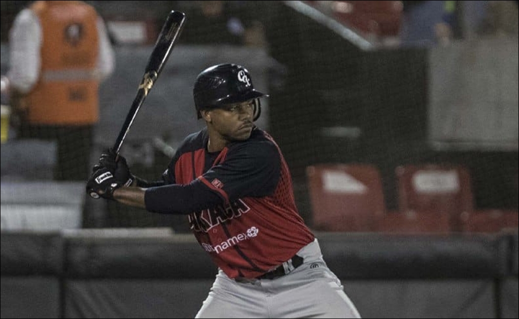 Alonzo Harris acaricia marca de cuadrangulares y bases robadas en la LMB