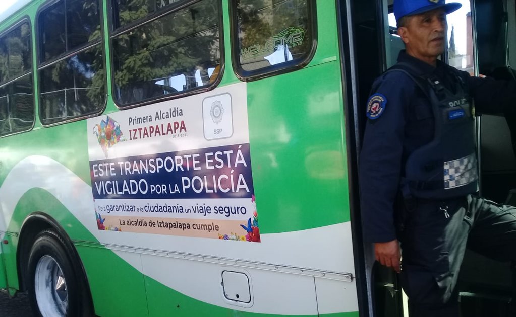 Policías viajarán en microbús para inhibir delitos en Iztapalapa
