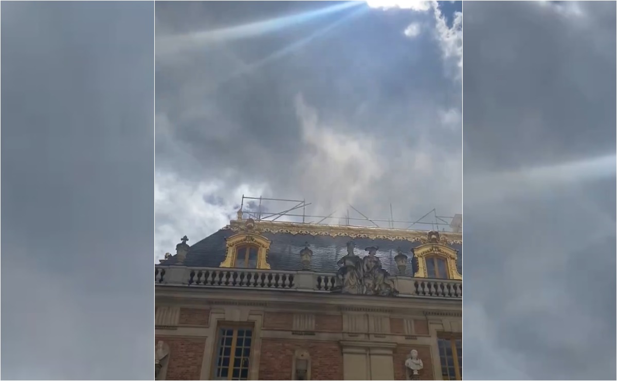 Incendio en el Palacio de Versalles provoca desalojo de visitantes. VIDEO