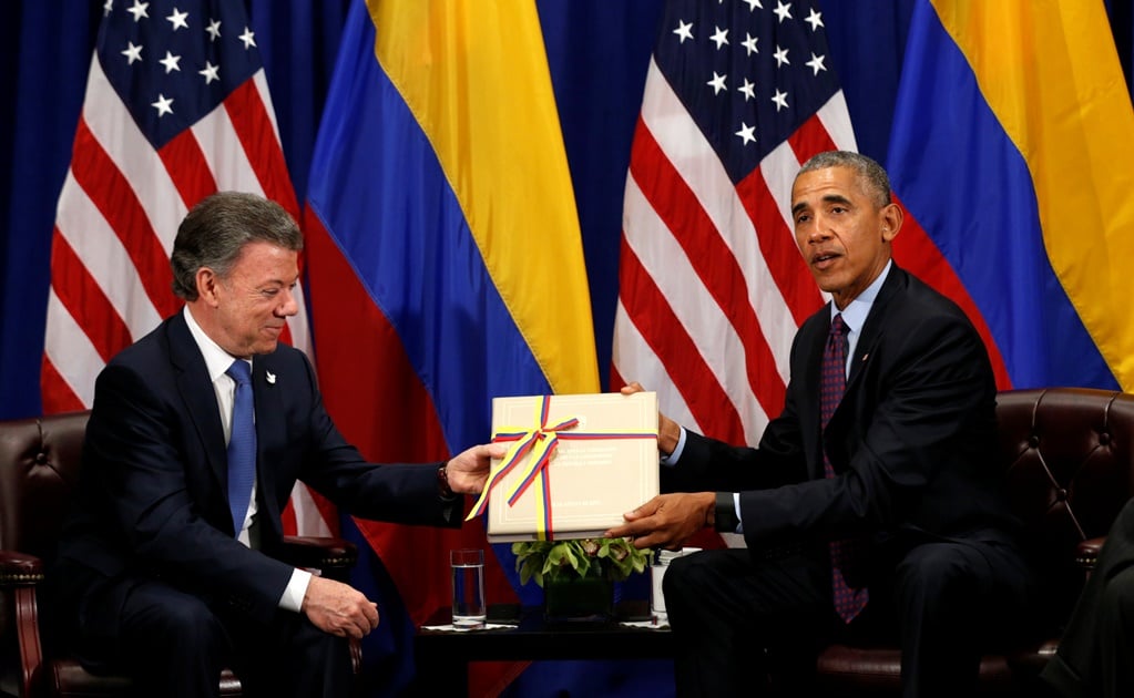 Obama califica de "logro histórico" el acuerdo de paz en Colombia