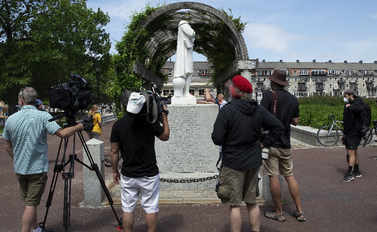 Retiran estatua de Colón por ser "símbolo de opresión y supremacía blanca" 