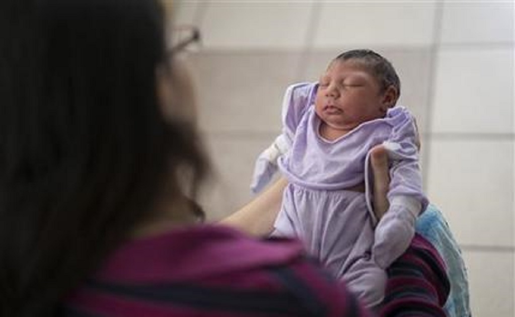 Mexico airs ads to protect women from Zika