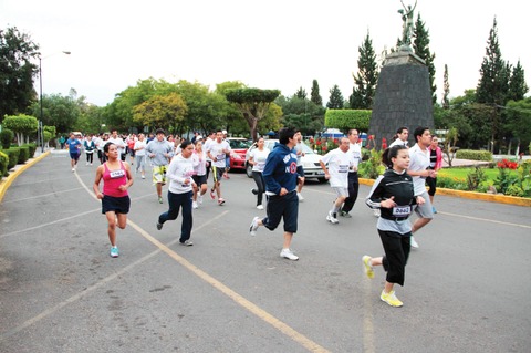 Realizan Primera Carrera de Derecho