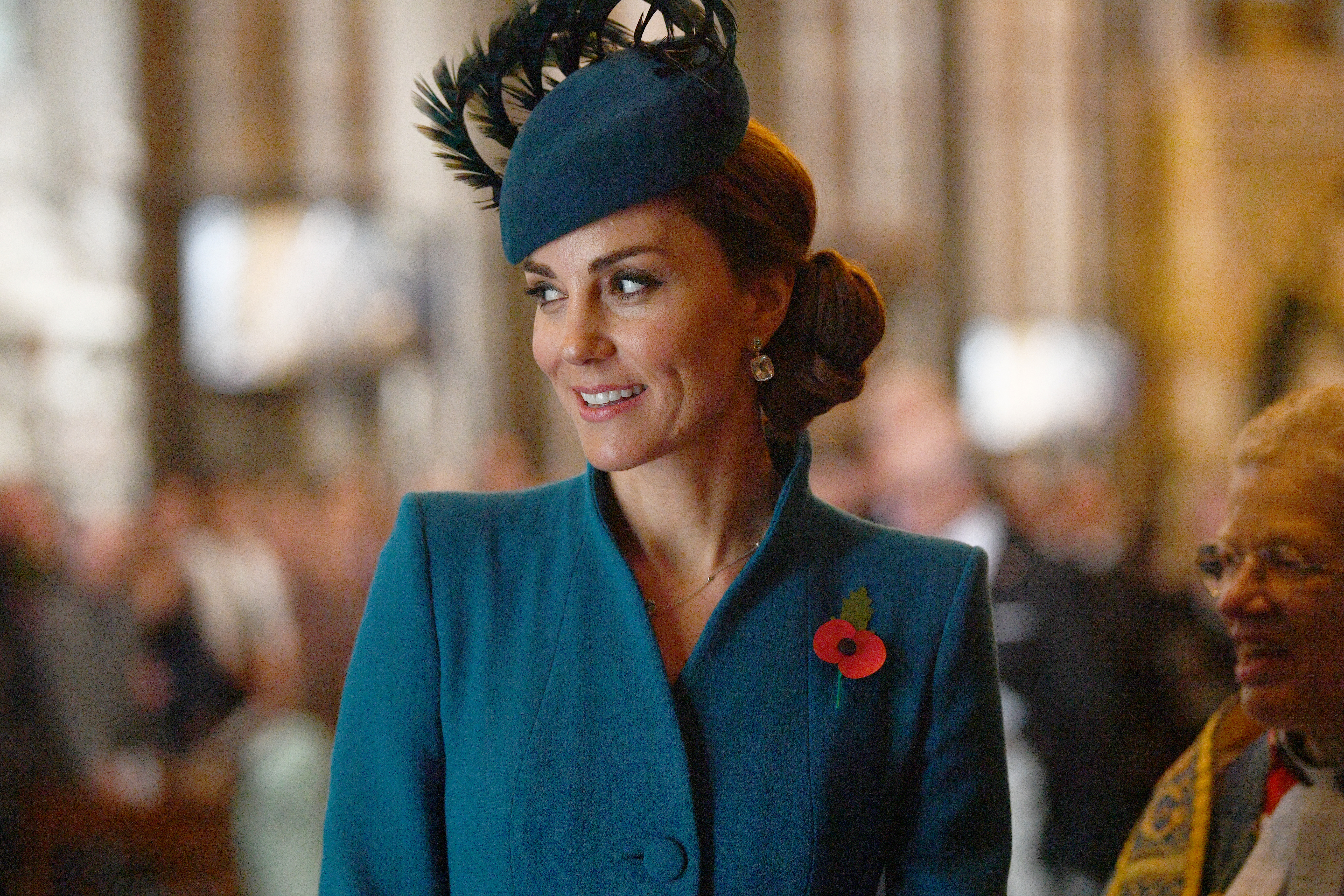 Este es el look que Kate Middleton usó para acompañar al Príncipe Harry