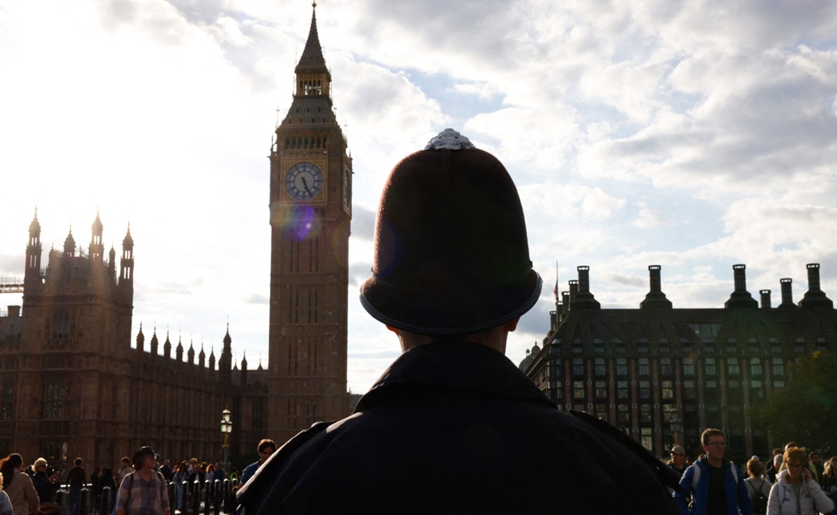 Campana del Big Ben marca el inicio de un minuto de silencio nacional por Isabel II