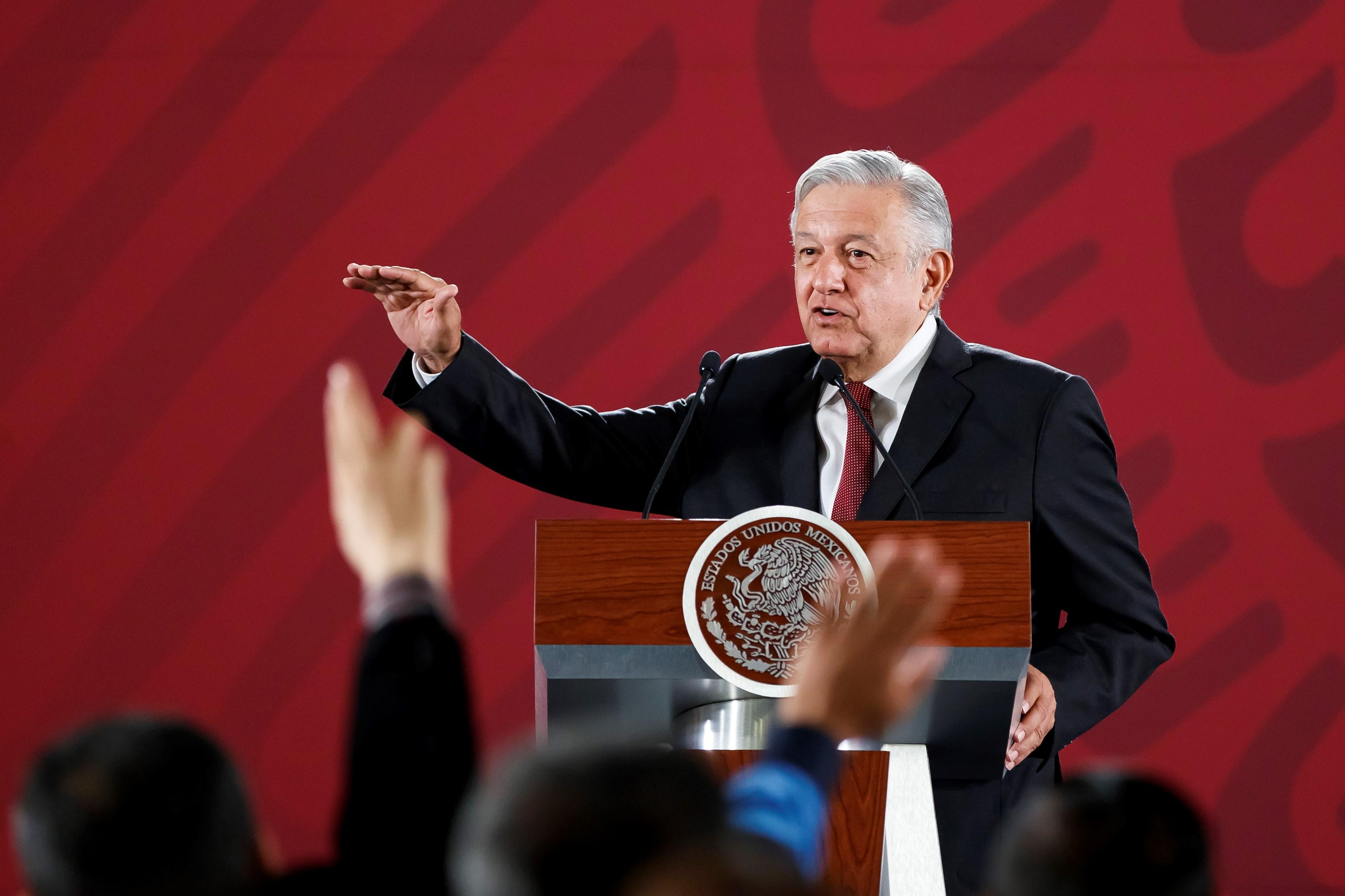 AMLO agradece solidaridad "de ricos y pobres" ante amagos de Trump