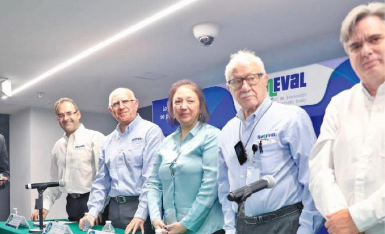 EL UNIVERSAL es galardonado por el Coneval