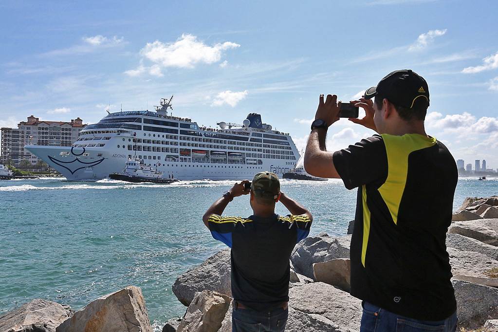 Llega a La Habana primer crucero de EU en medio siglo