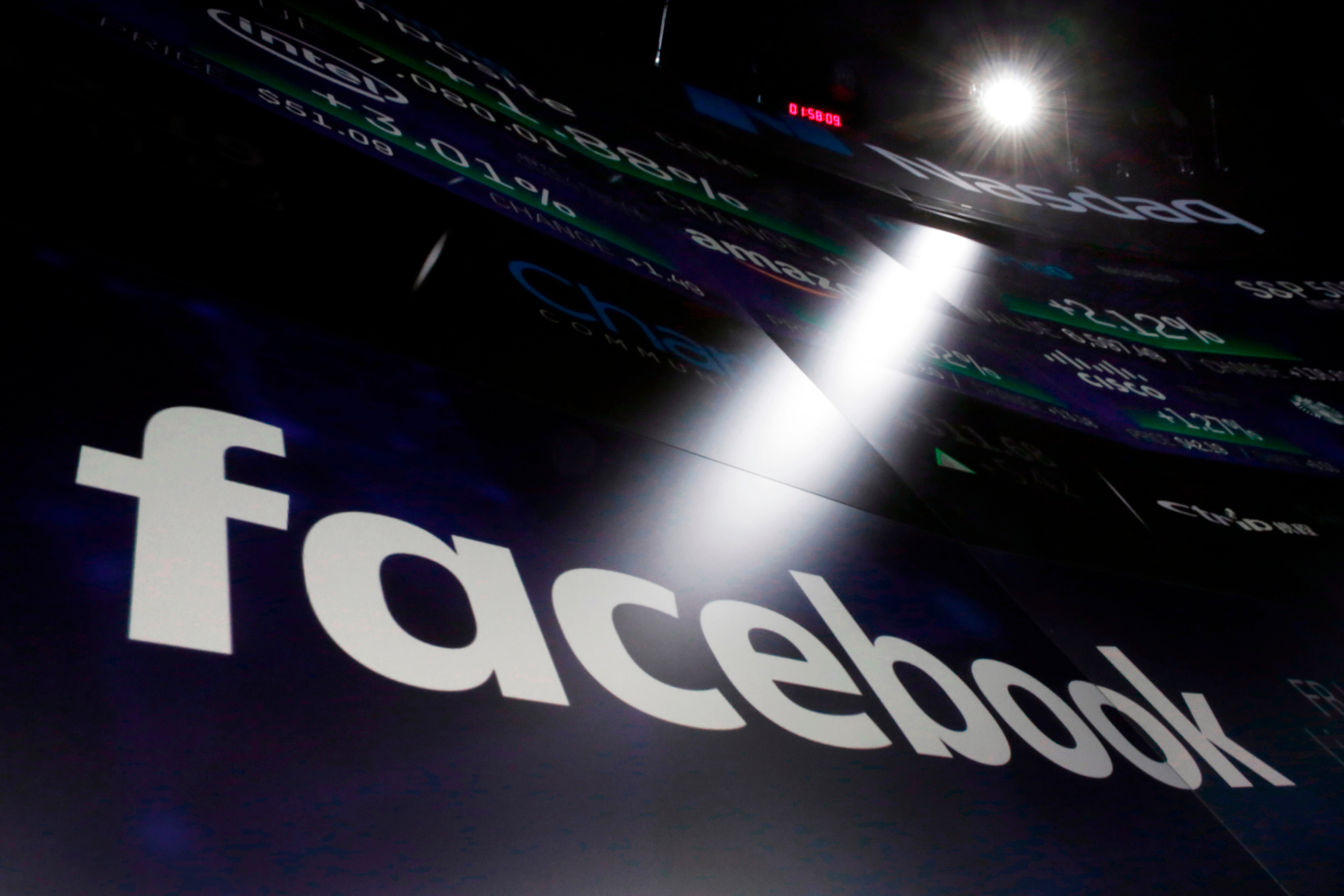 Facebook amplía a 87 millones el número de usuarios afectados por robo de datos