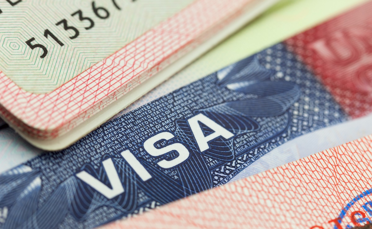 Estados Unidos revoca visas a mil chinos por 'seguridad nacional' 