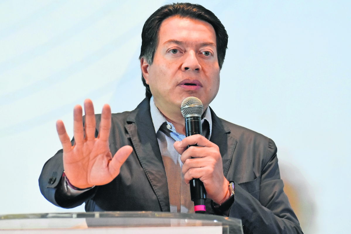 Mario Delgado acusa a Xóchitl Gálvez de obtener contratos millonarios a cambio de autorizar pisos ilegales en MH