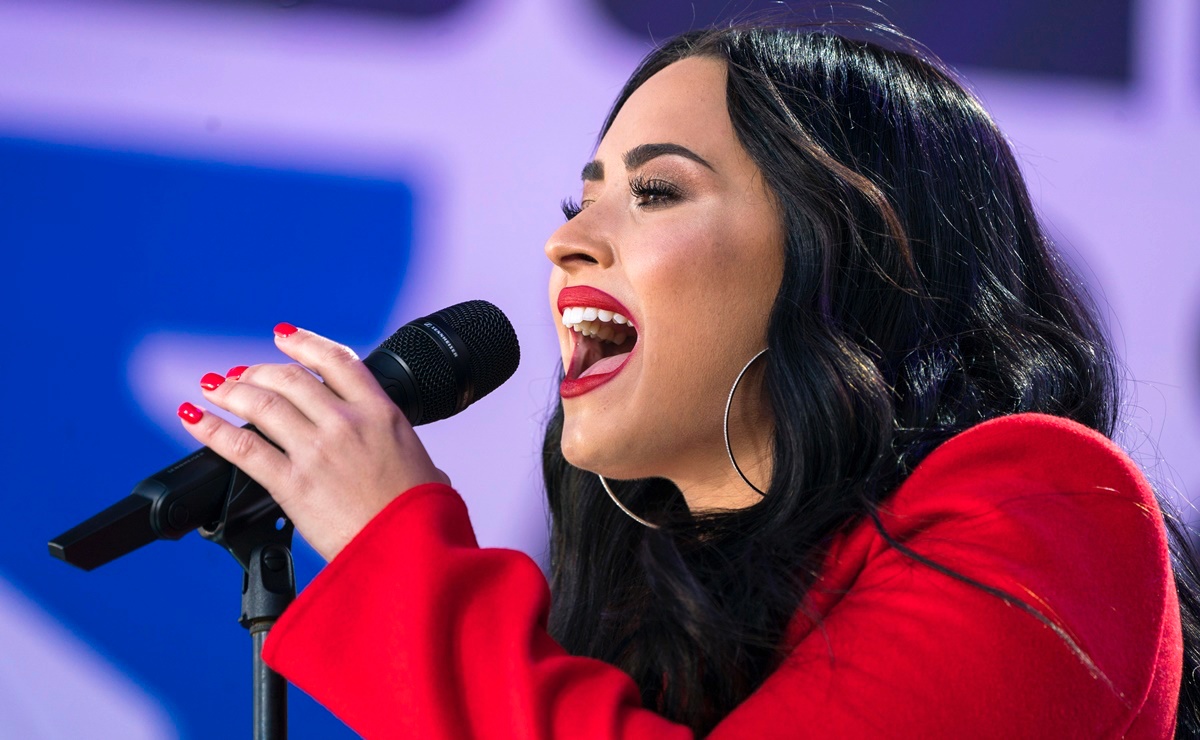 Demi Lovato confirma romance en el video musical de Justin Bieber