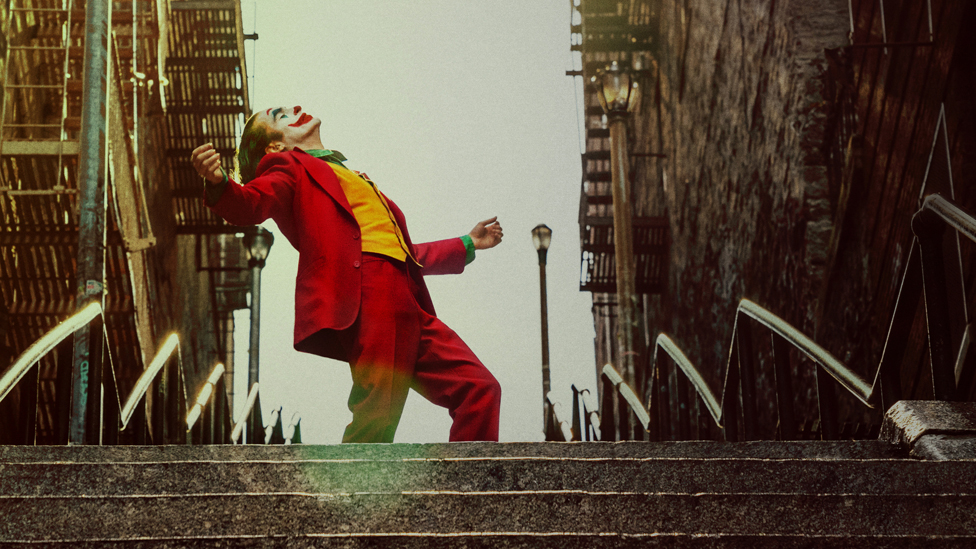 "Joker": El origen de la polémica canción que baila Joaquín Phoenix