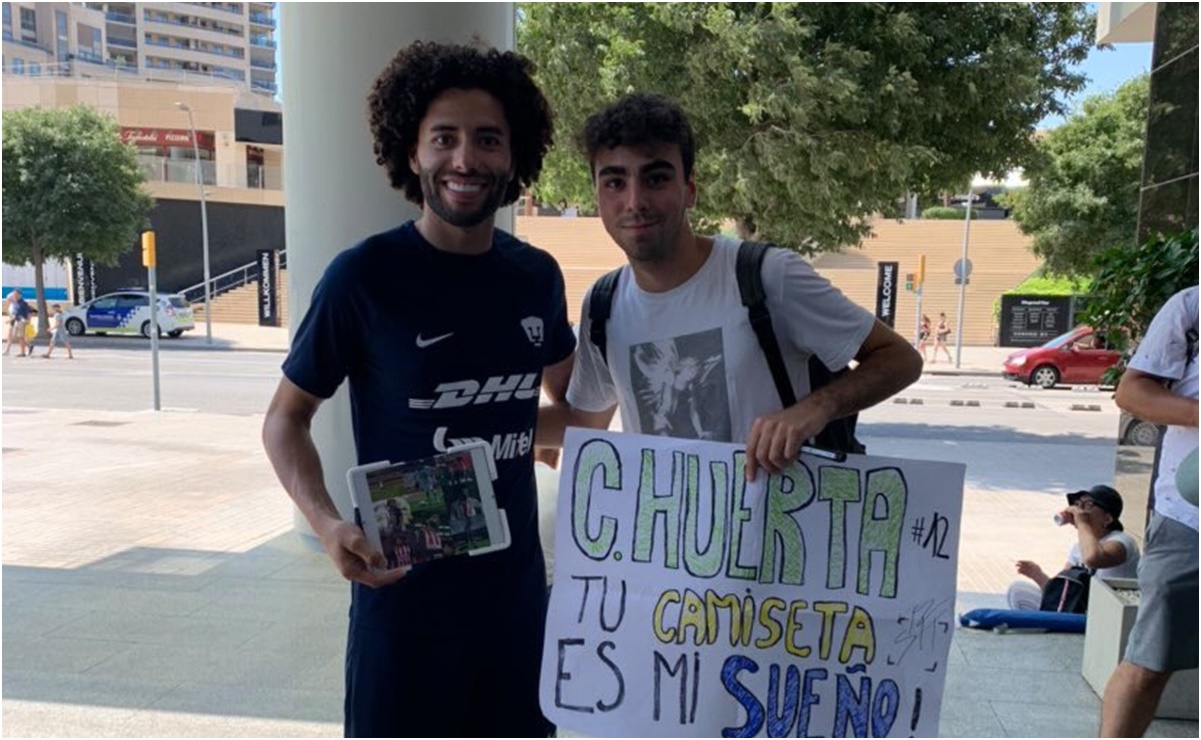 'Chino' Huerta cumple sueño de fan de Pumas en España