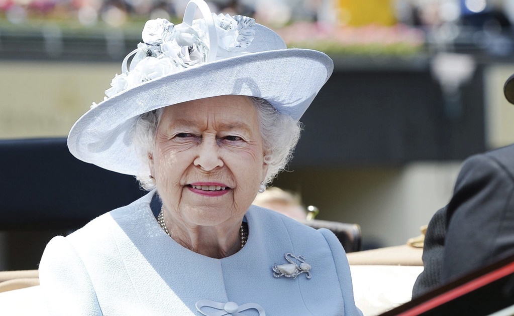 Por problemas de salud, la reina Isabel ll no asistirá a la tradicional misa del Jueves Santo