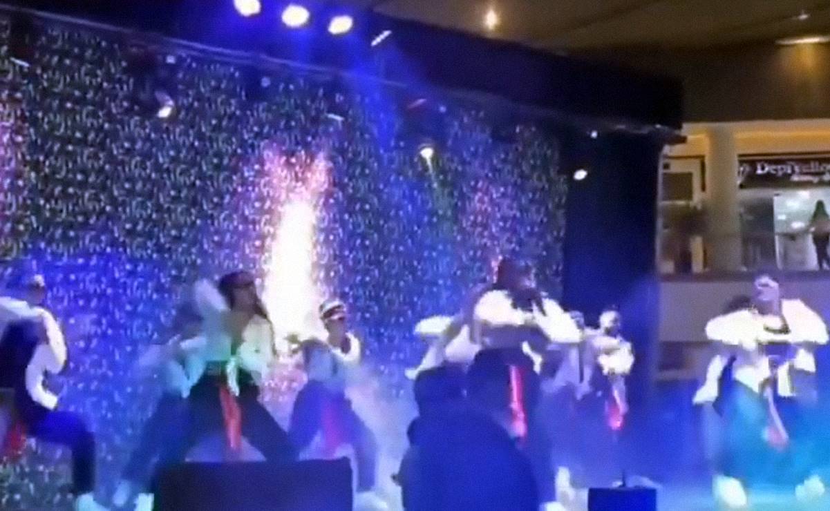 VIDEO: En pleno flow, colapsa escenario y golpea violentamente a bailarines en Colombia