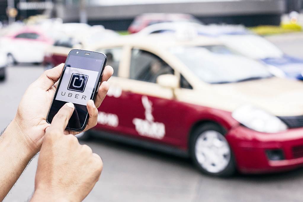 Publica GDF reglas para normar a Uber y Cabify