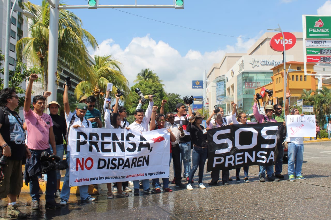Protestan en Guerrero por homicidio del comunicador Gabriel Soriano Kuri