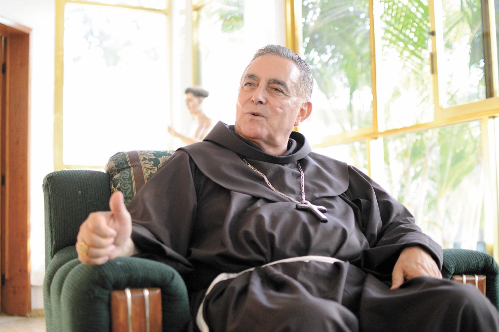 “Gobierno debe hablar con grupos armados”: obispo