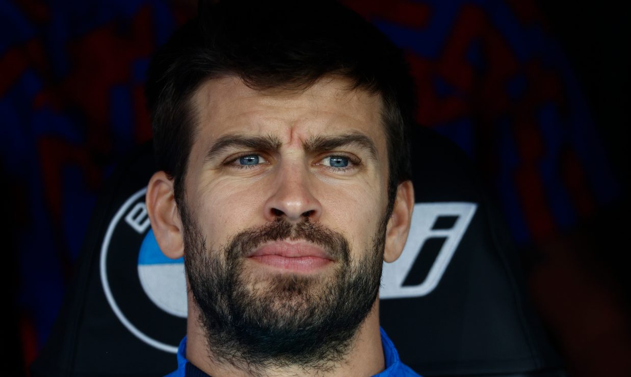 Piqué aparece tras lanzamiento de "Monotonía" y los dardos de Shakira