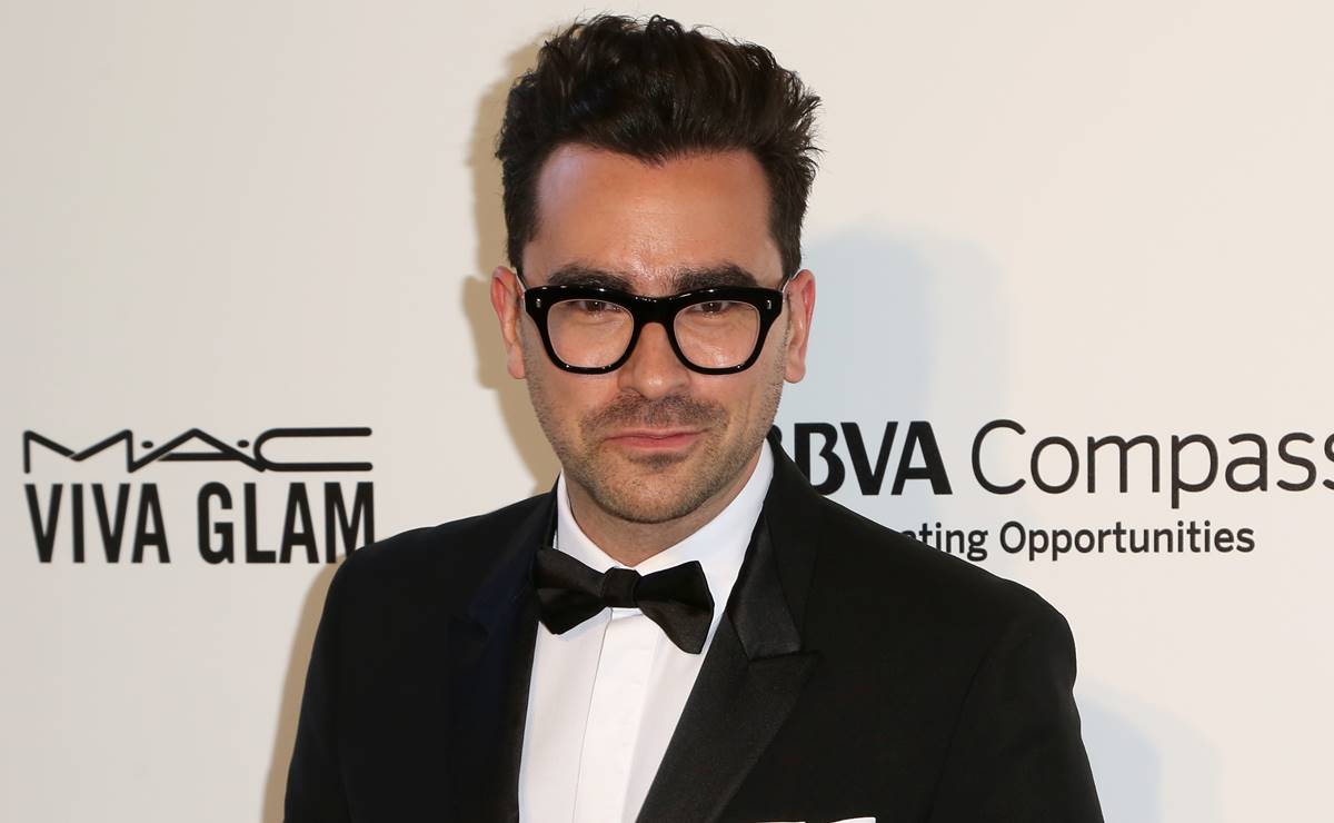 Dan Levy es el hombre más sexy del 2020 en la cuarentena