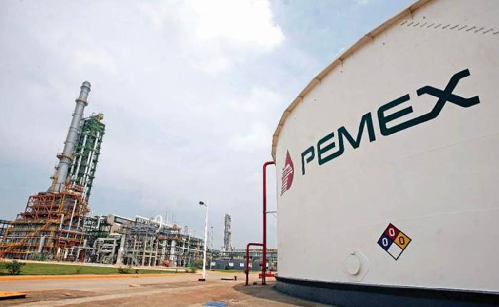 Pemex says refinery alkylation plant shut after gas leak