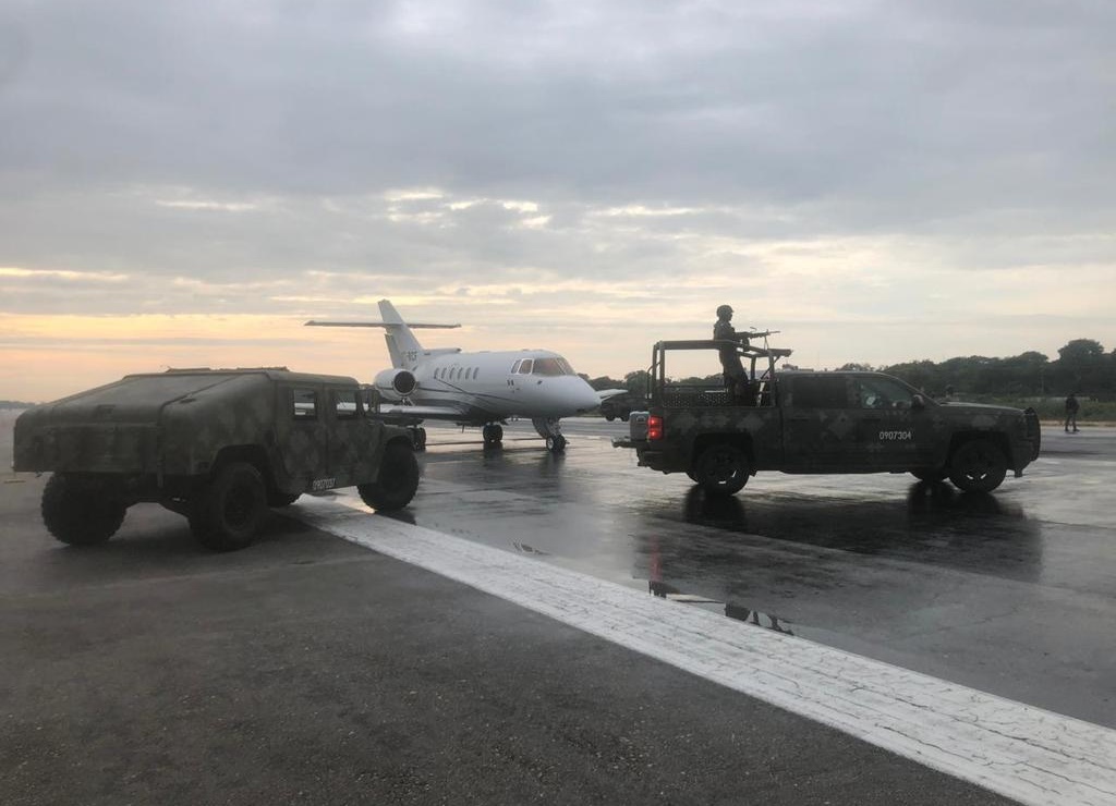 Sedena intercepta aeronave con tonelada y media de cocaína en Quintana Roo