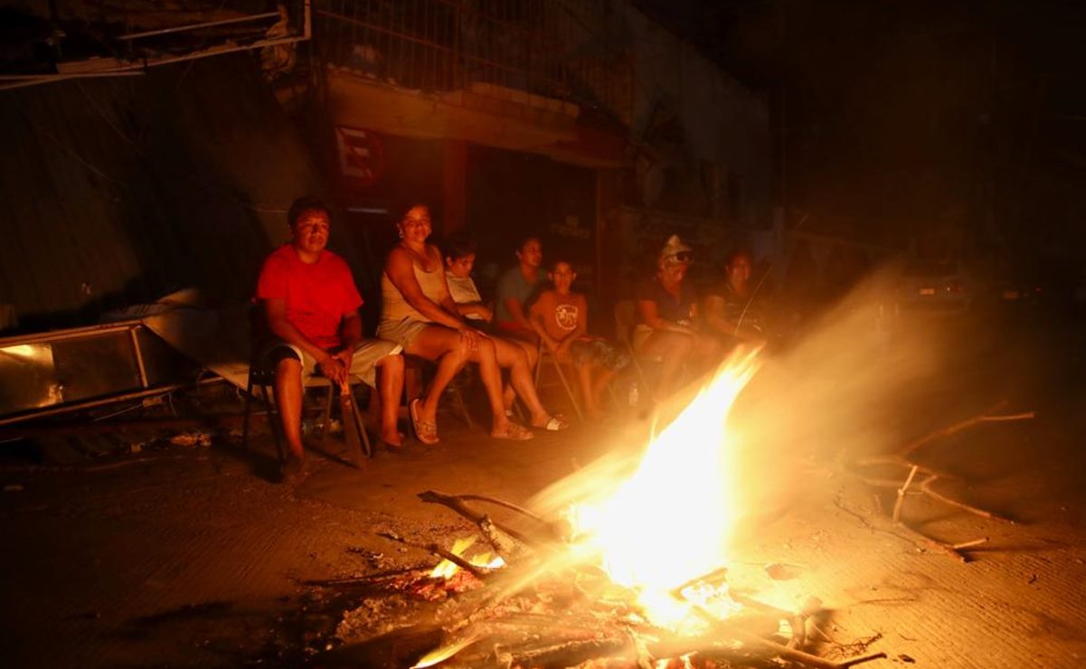 "Otis": Aún hay 36 mil usuarios sin luz en Guerrero; CFE despliega apoyos 