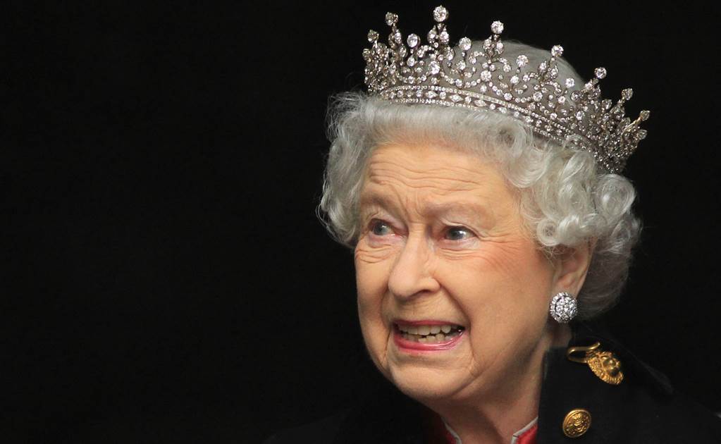 Estado Islámico planea matar a la reina Isabel II con bomba: medios