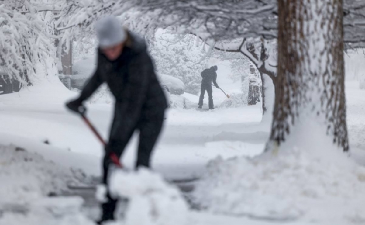 Tormenta invernal azota el sureste de EU; miles se quedan sin electricidad