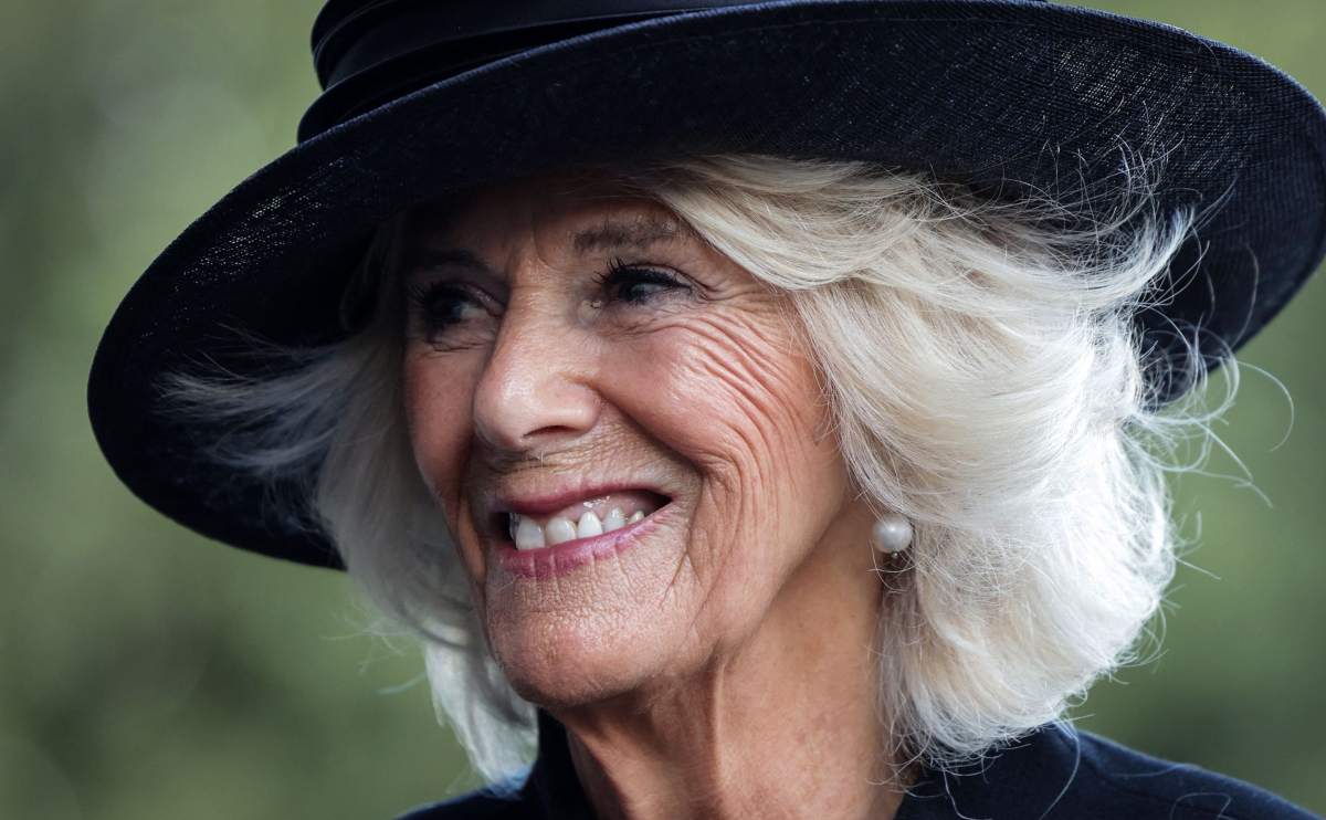 La reina Camila inicia con los cambios y elimina roles en el Palacio