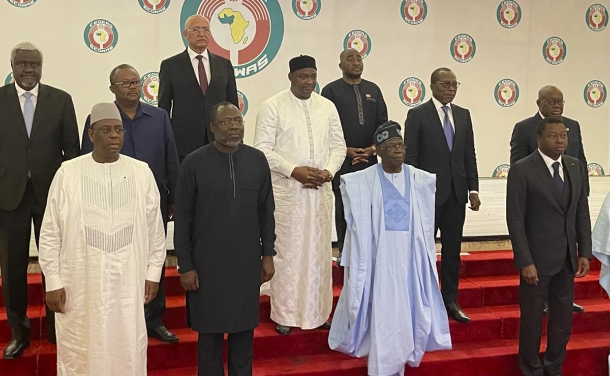 Naciones del oeste de África amenazan con usar la fuerza si no se reinstaura al presidente de Níger
