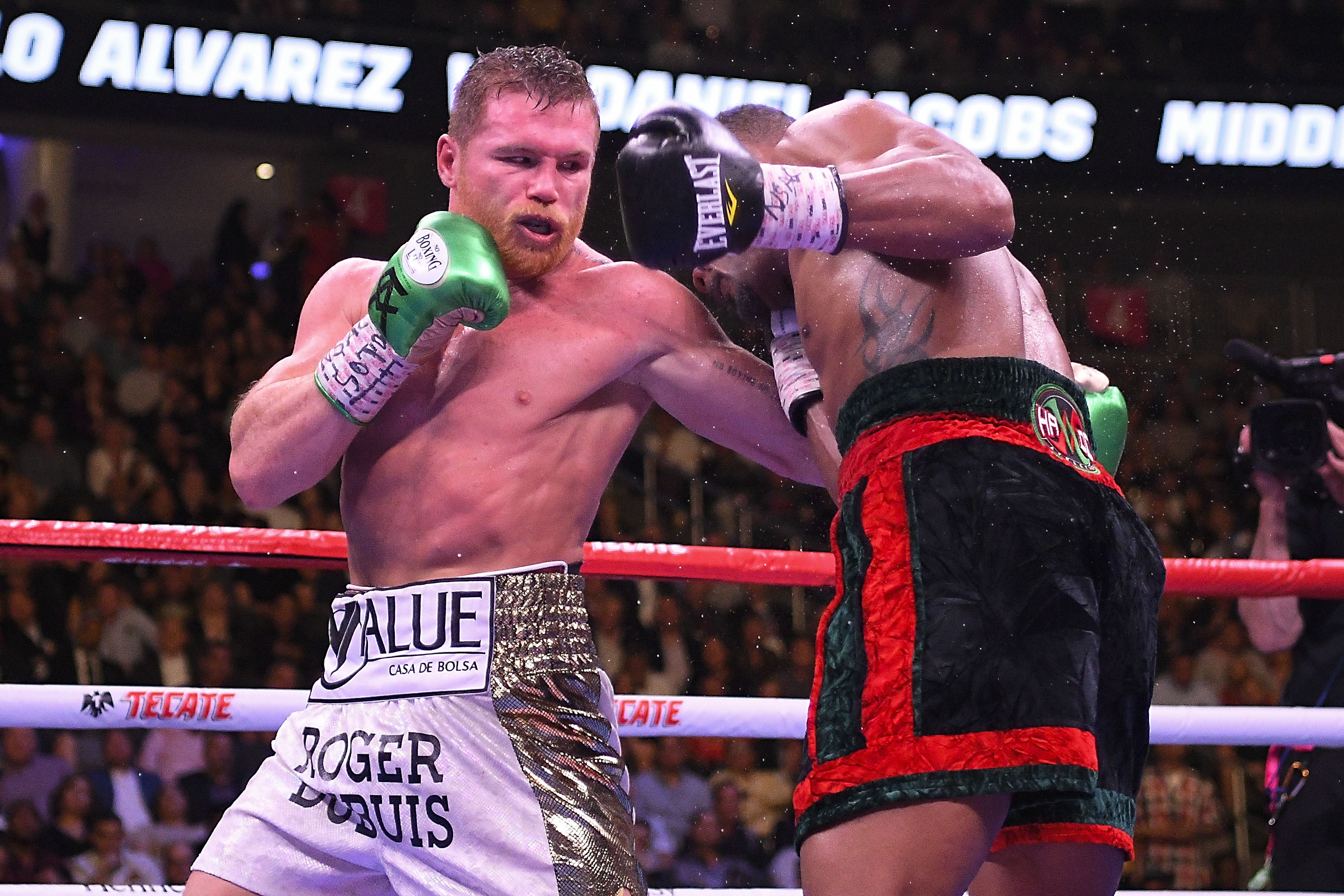 Canelo regresará a pelear en noviembre: Sulaimán