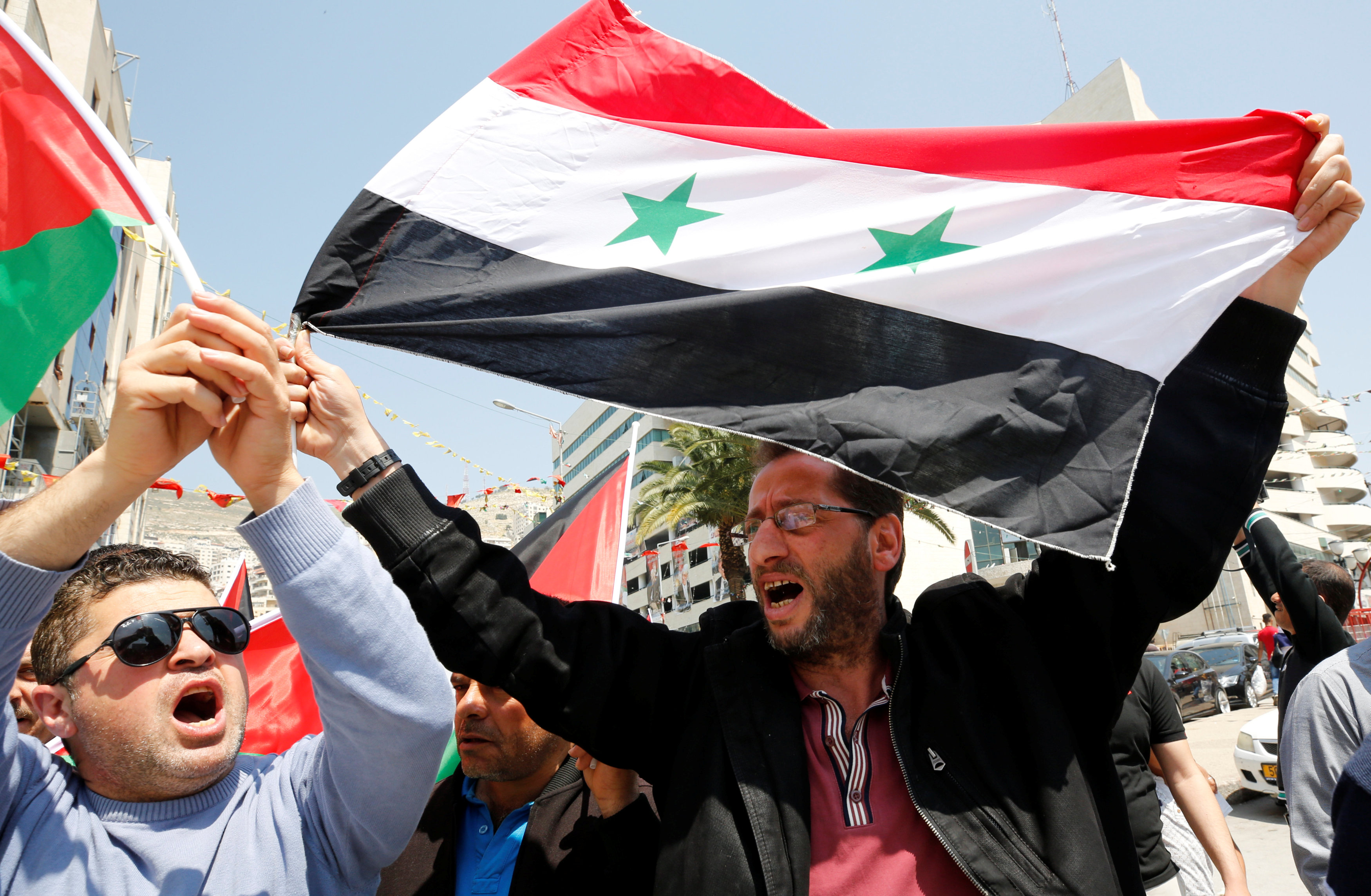 Oposición política y rebeldes piden a EU que expanda su ofensiva en Siria
