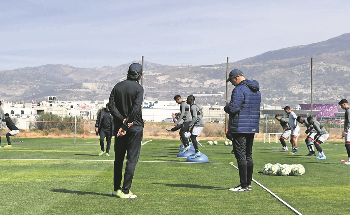 Los Tuzos y Almada, sin distracciones contra Necaxa