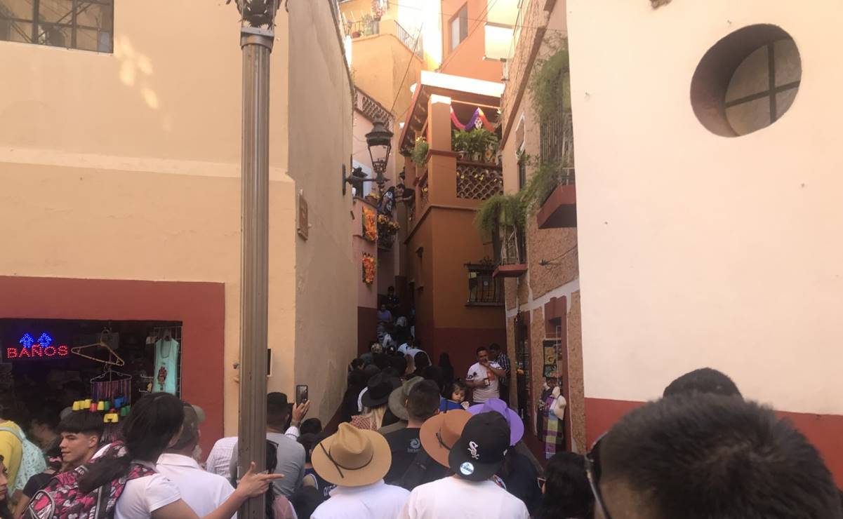 Reapertura del emblemático callejón del beso aumenta el  turismo en Guanajuato este fin de semana
