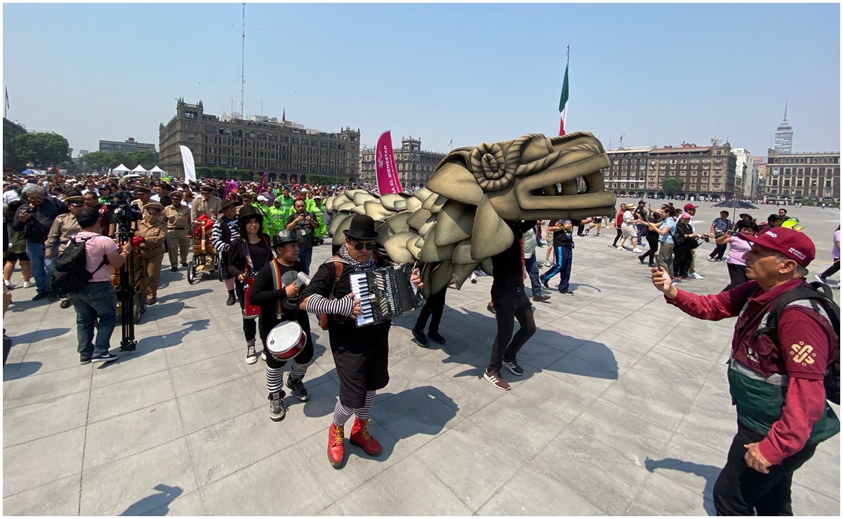 ¡Arman batucada en el Zócalo de la CDMX! La estrenan como zona exclusivamente peatonal: VIDEO