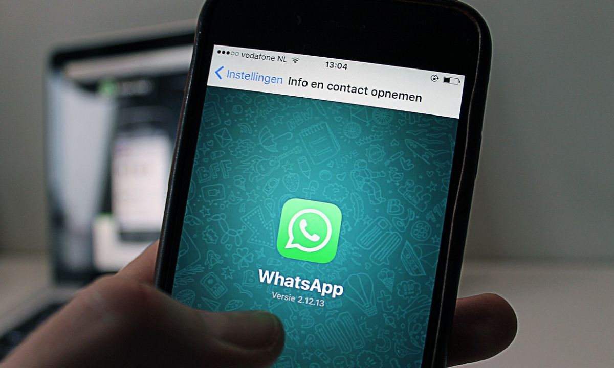 Así puedes subir audios a tus historias de WhatsApp