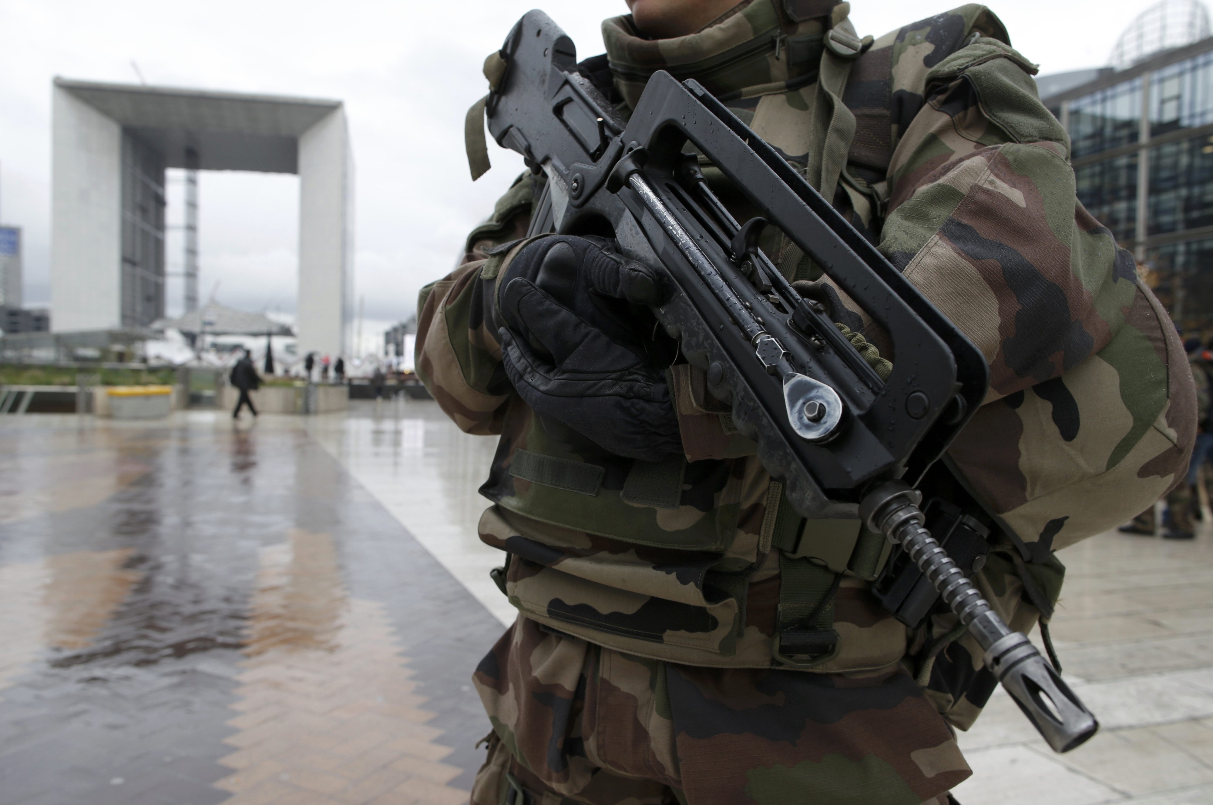 Francia desplegará ocho mil policías por cumbre del clima